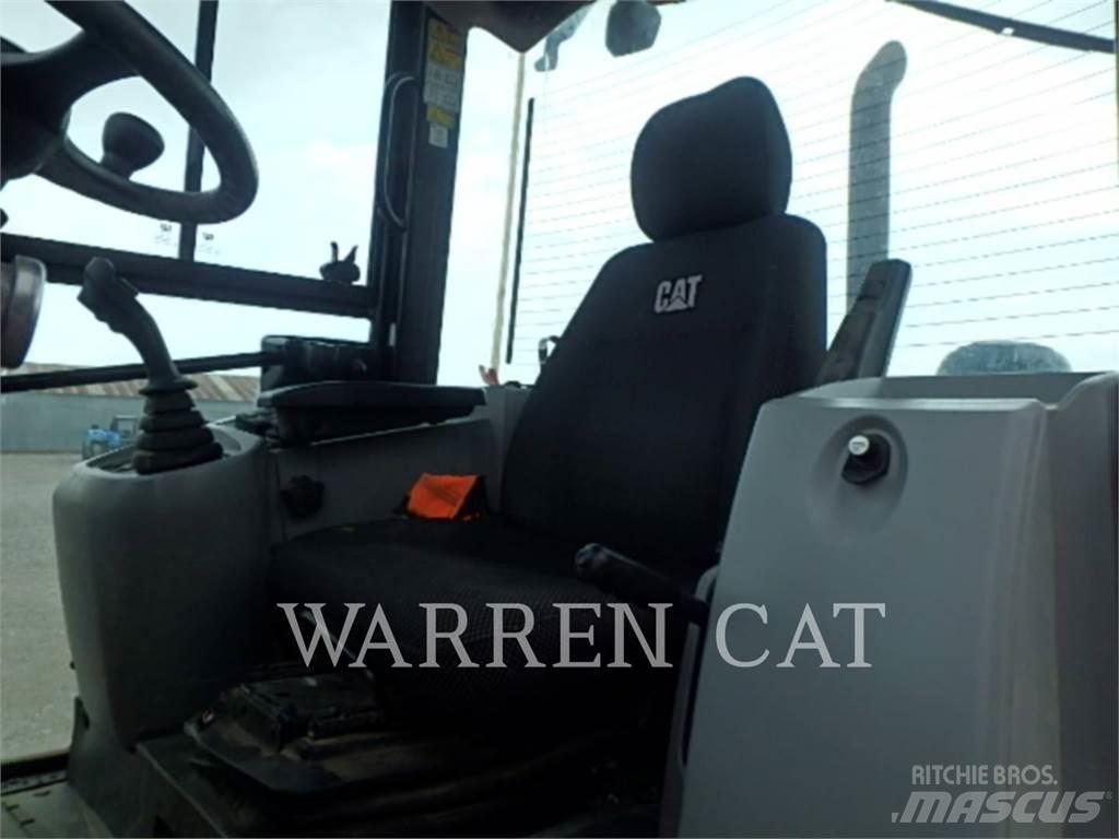 CAT 908M Cargadoras sobre ruedas