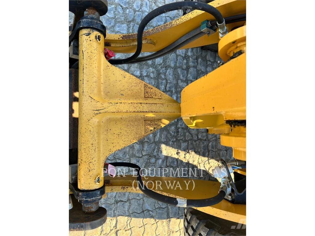 CAT 908M Cargadoras sobre ruedas