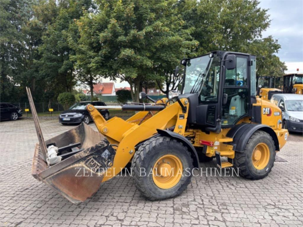 CAT 908M Cargadoras sobre ruedas