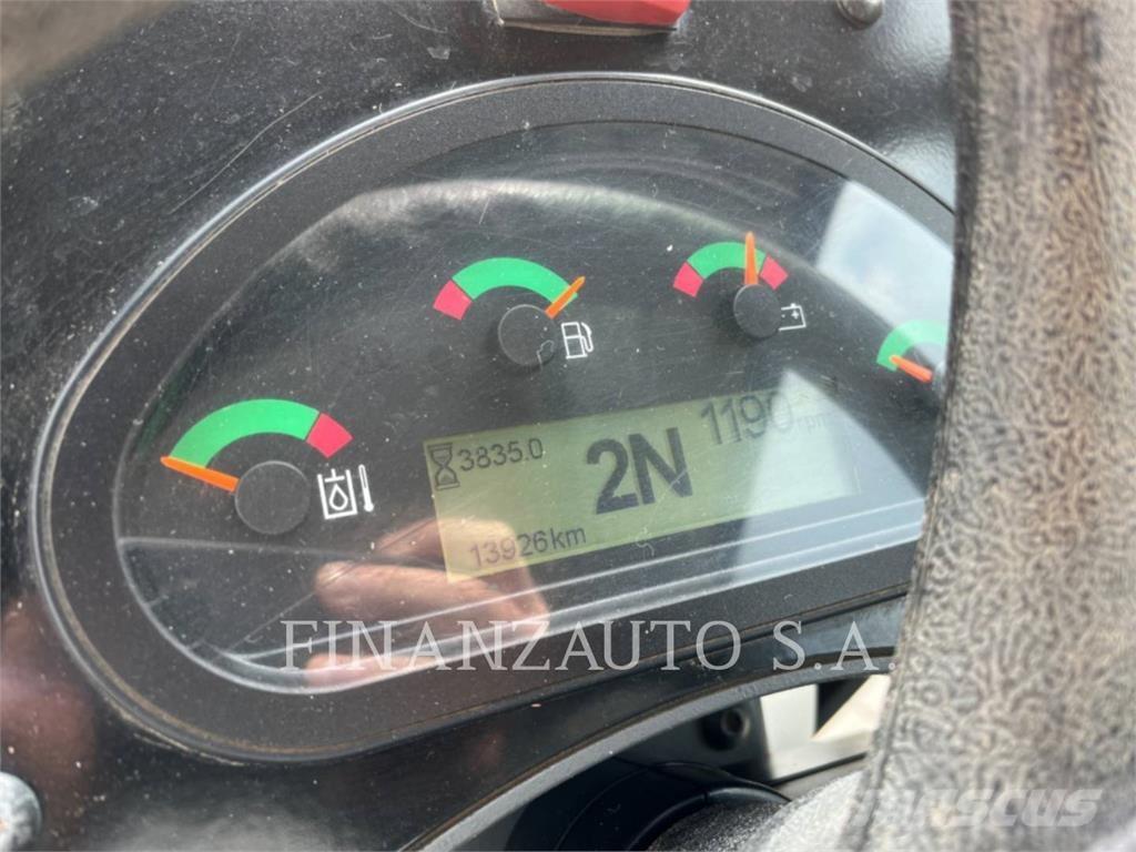 CAT 908M Cargadoras sobre ruedas