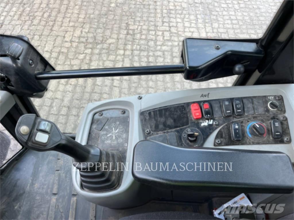 CAT 908M Cargadoras sobre ruedas