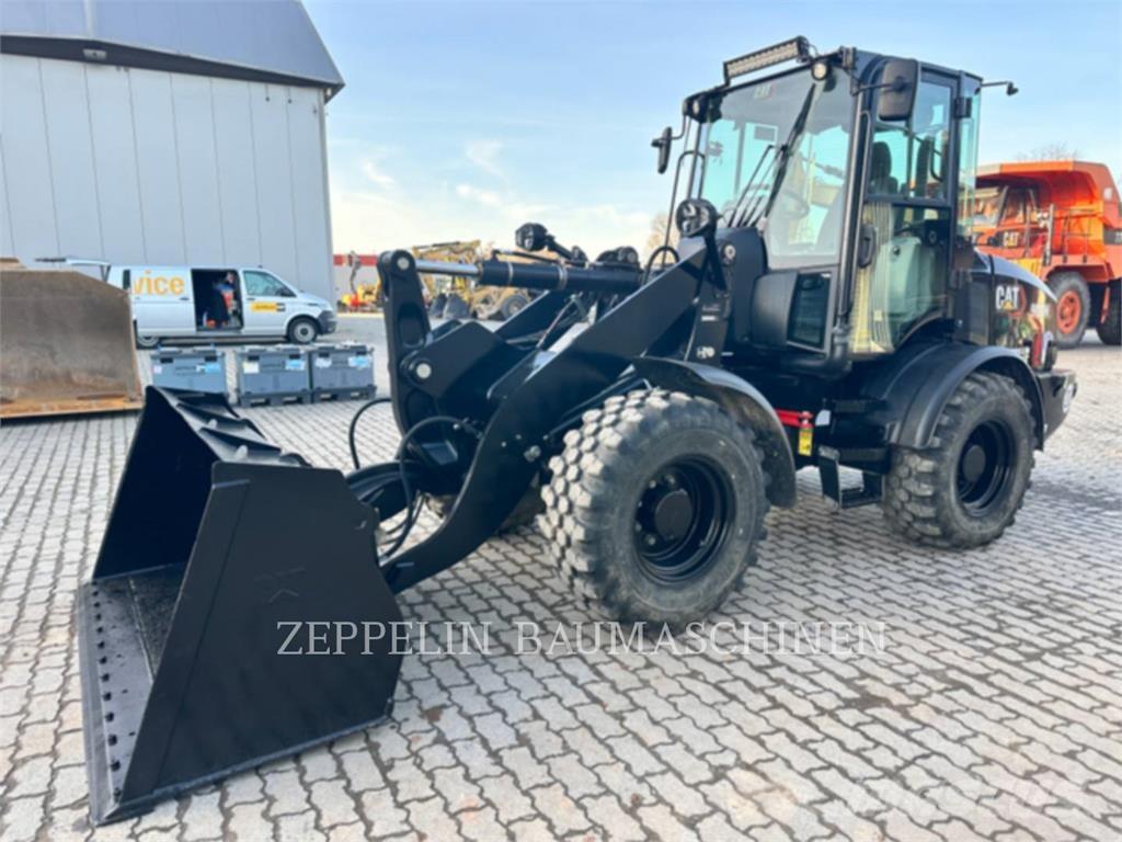 CAT 908M Cargadoras sobre ruedas