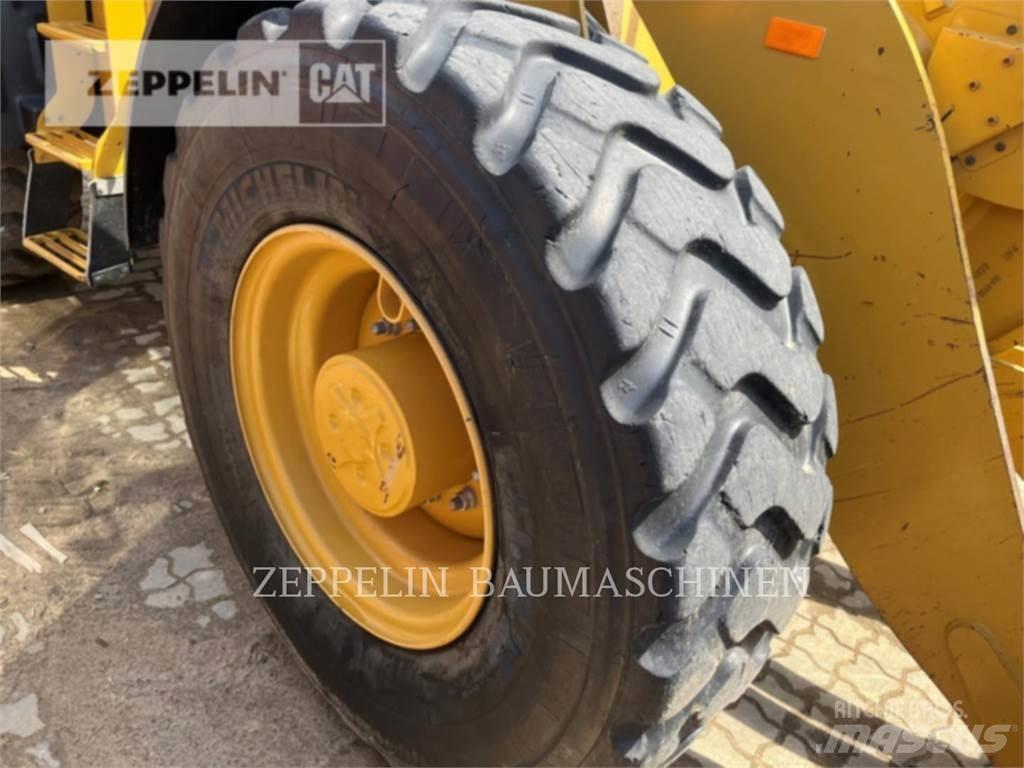 CAT 918M Cargadoras sobre ruedas