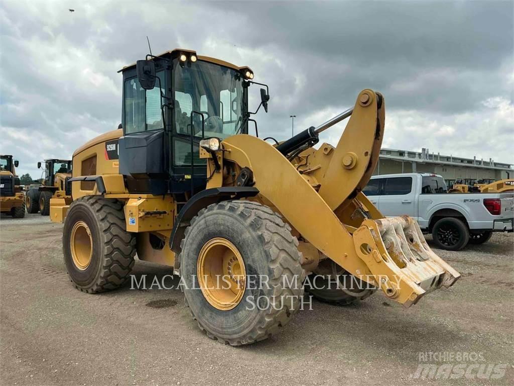 CAT 926M Cargadoras sobre ruedas