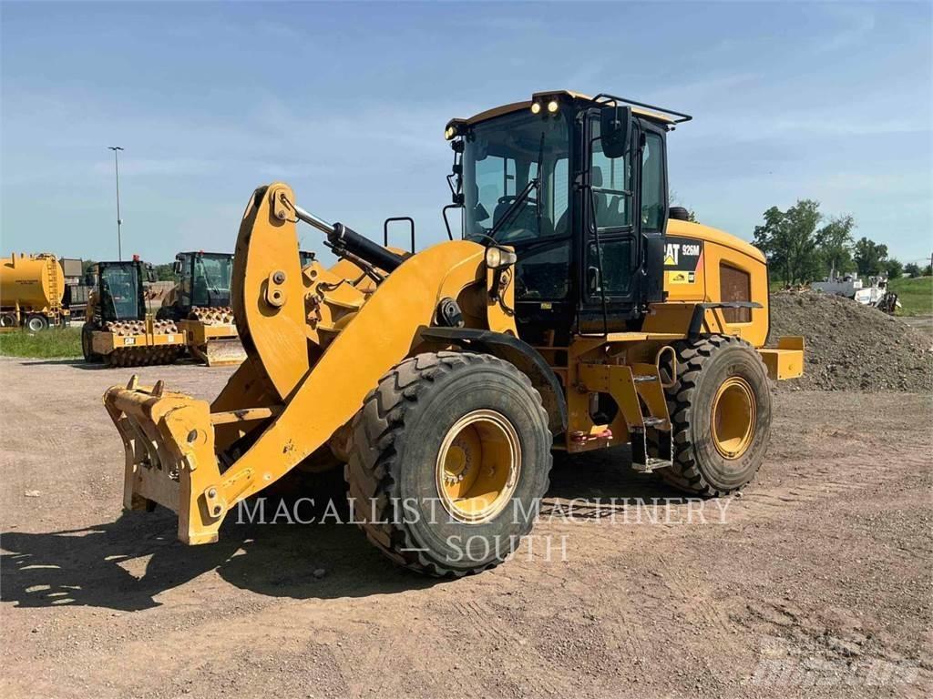 CAT 926M Cargadoras sobre ruedas