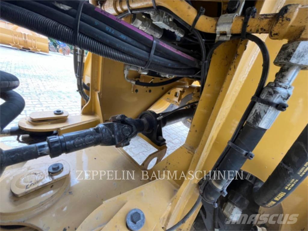 CAT 926M Cargadoras sobre ruedas