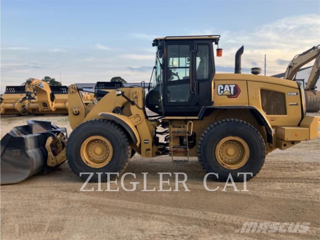 CAT 938M Cargadoras sobre ruedas