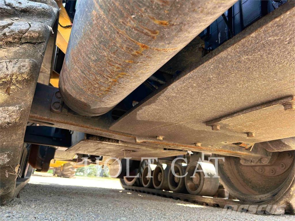 CAT 95E Tractores