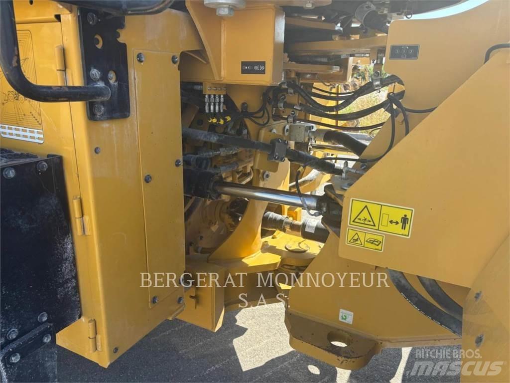CAT 966 Cargadoras sobre ruedas