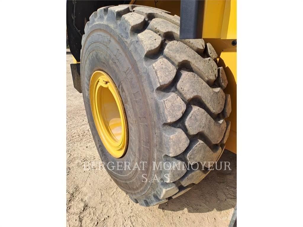 CAT 966 Cargadoras sobre ruedas