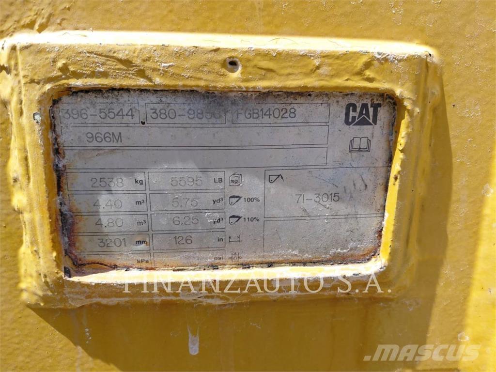 CAT 966 Cargadoras sobre ruedas