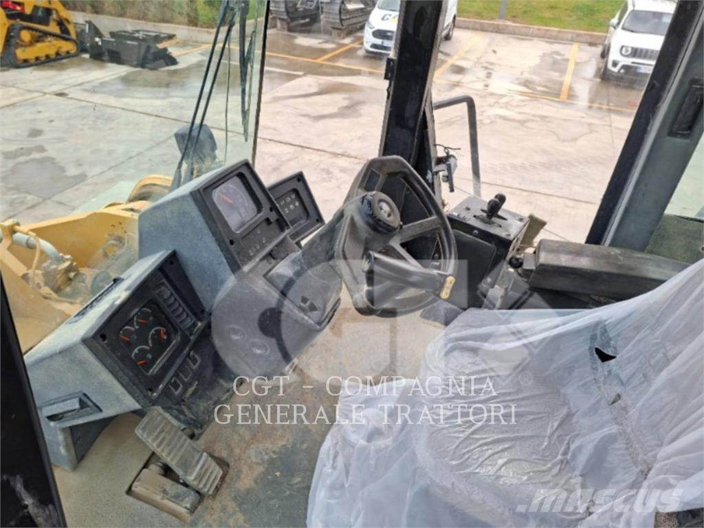CAT 966 Cargadoras sobre ruedas