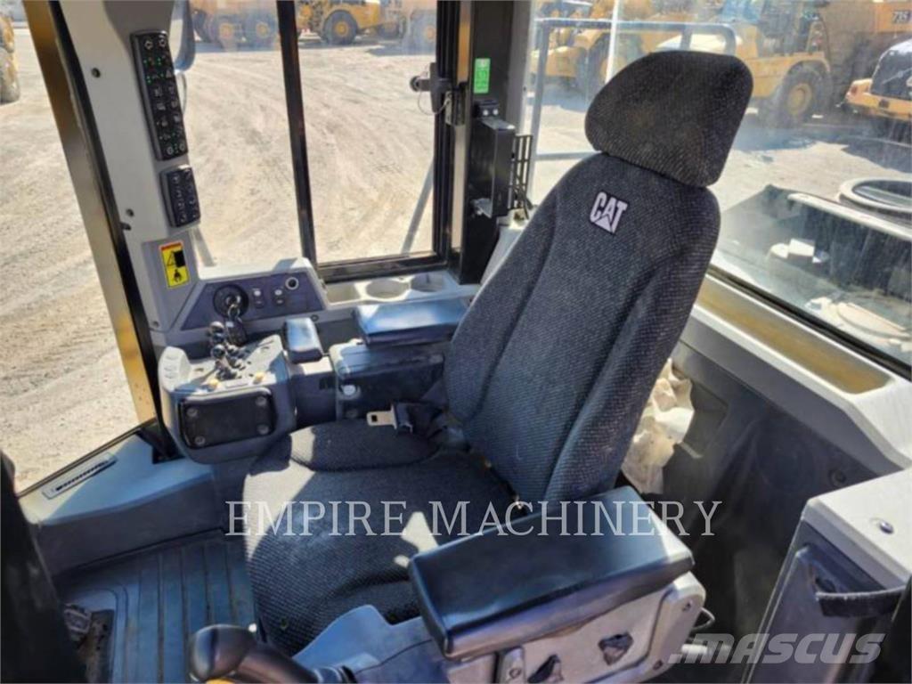 CAT 966K Cargadoras sobre ruedas