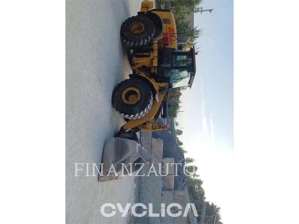 CAT 966M Cargadoras sobre ruedas