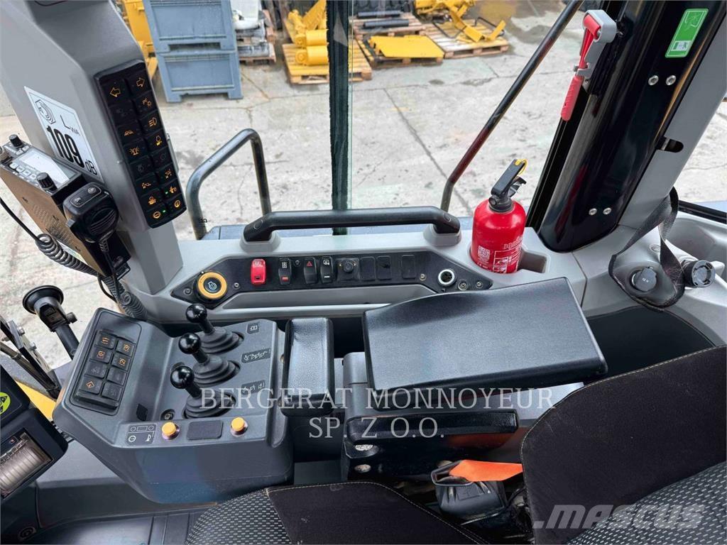 CAT 980 Cargadoras sobre ruedas