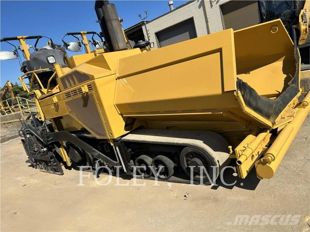 CAT AP-1055D Asfaltadoras