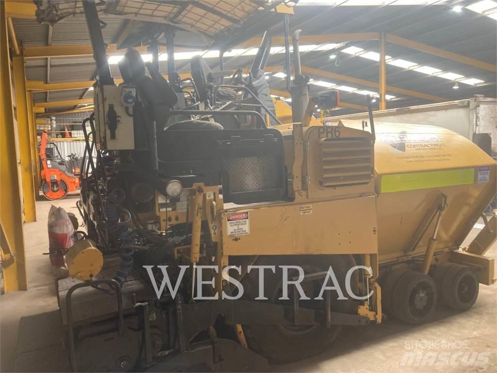 CAT AP-300 Asfaltadoras