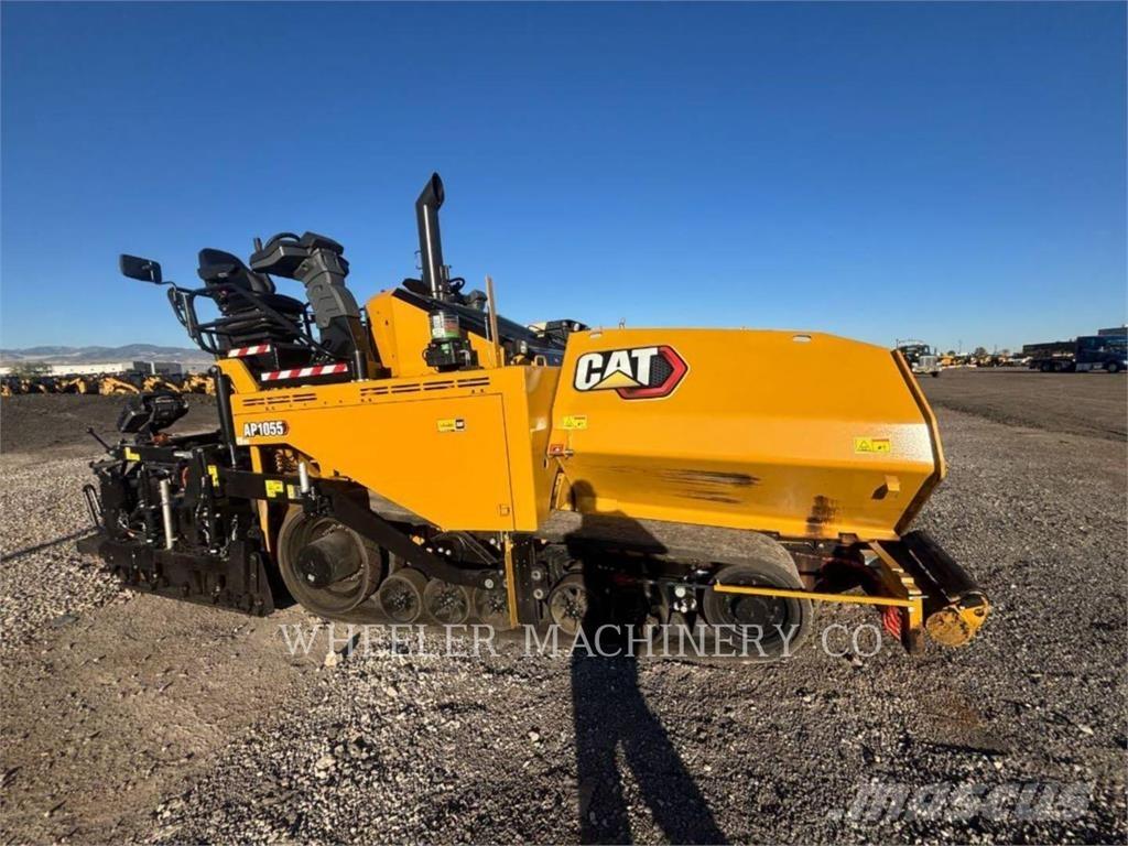CAT AP1055 Asfaltadoras