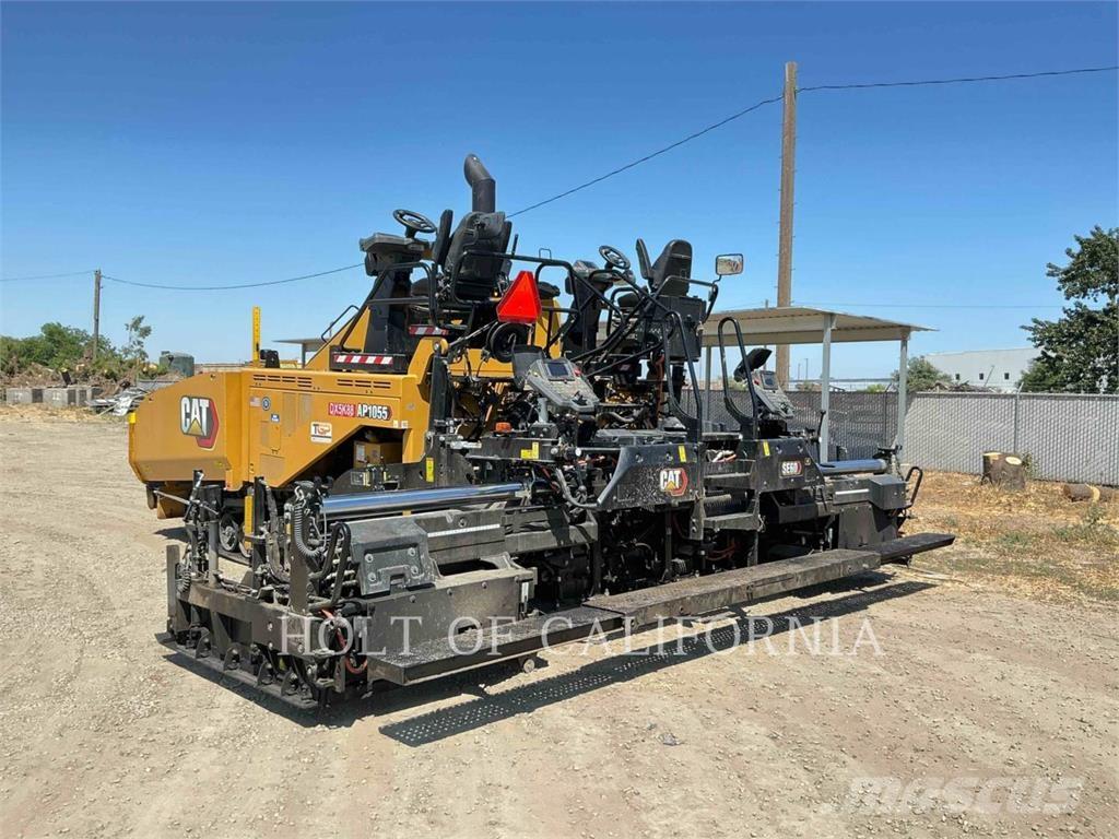 CAT AP1055 Asfaltadoras