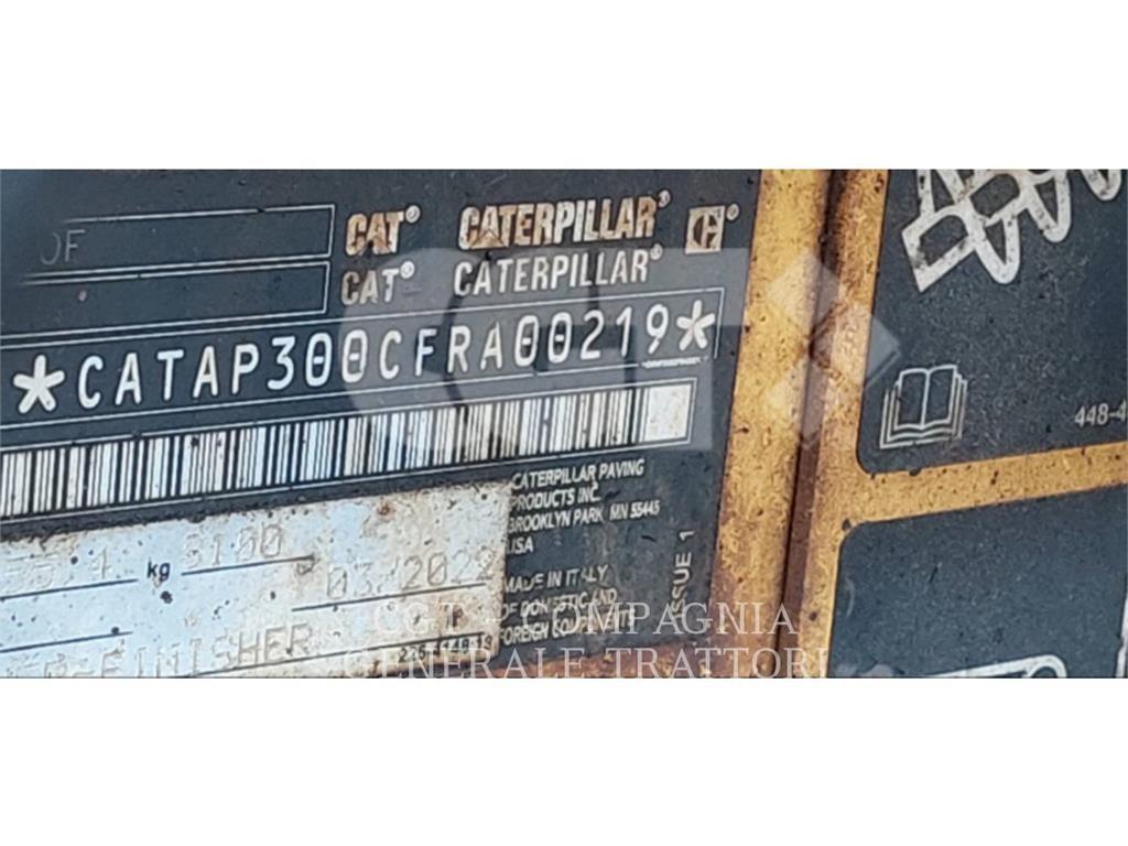 CAT AP300F Asfaltadoras