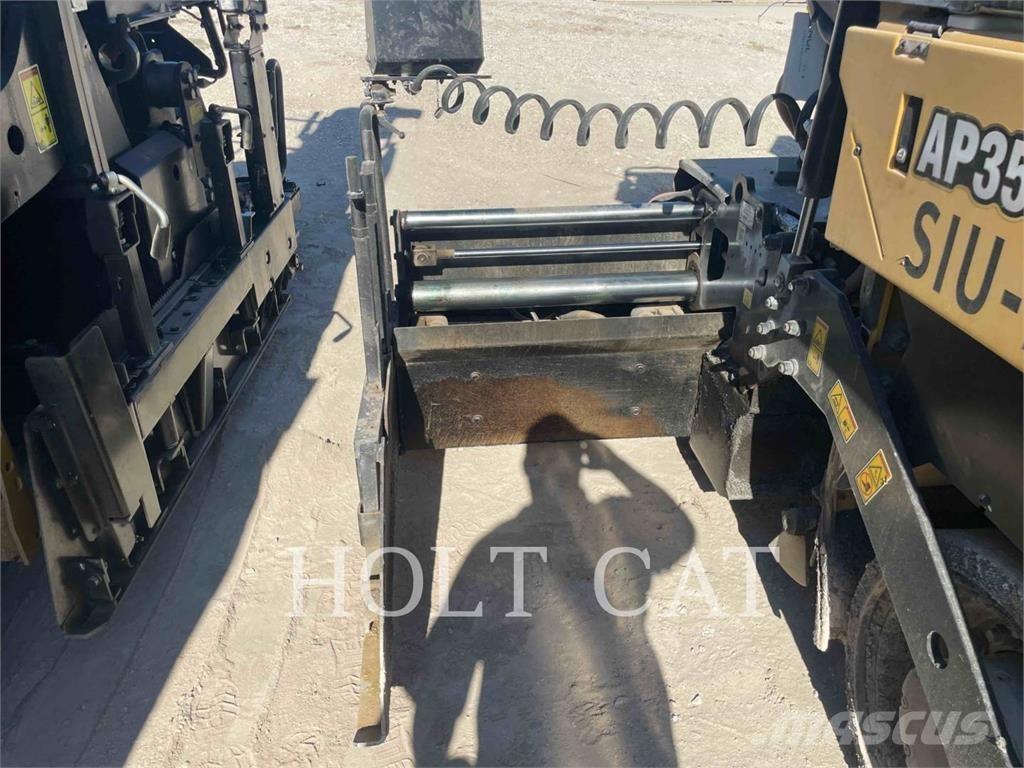 CAT AP355F Asfaltadoras