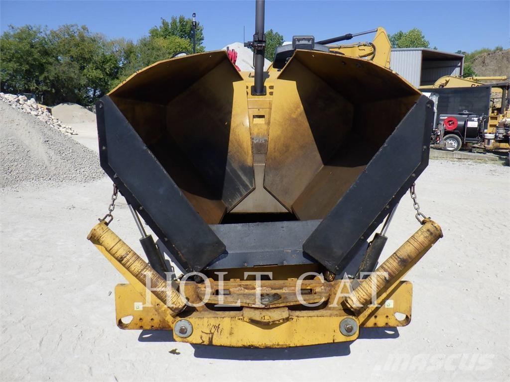 CAT AP355F Asfaltadoras