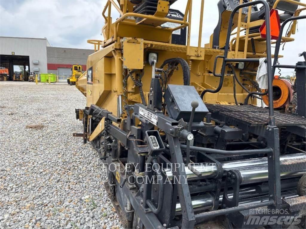 CAT AP655C Asfaltadoras
