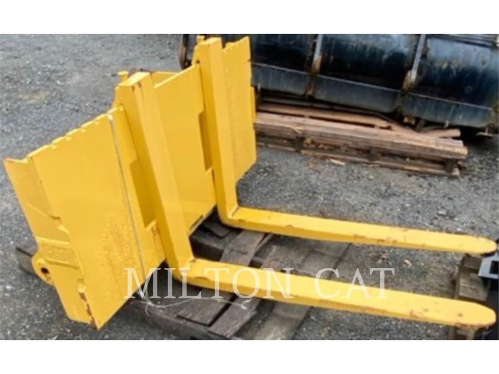 CAT BHL 48 PALLET FORKS Uñas para carretilla