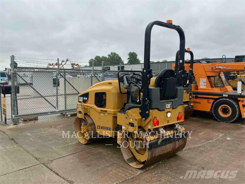 CAT CB 24 B Rodillos de doble tambor