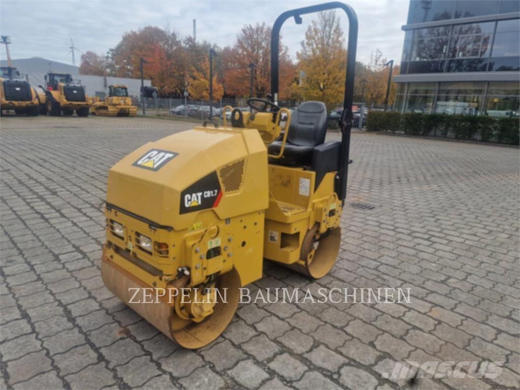 CAT CB1.7 Compactadores de suelo