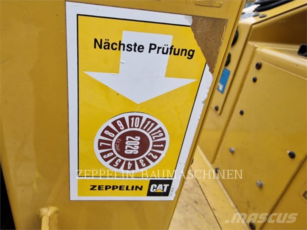 CAT CB1.7 Compactadores de suelo