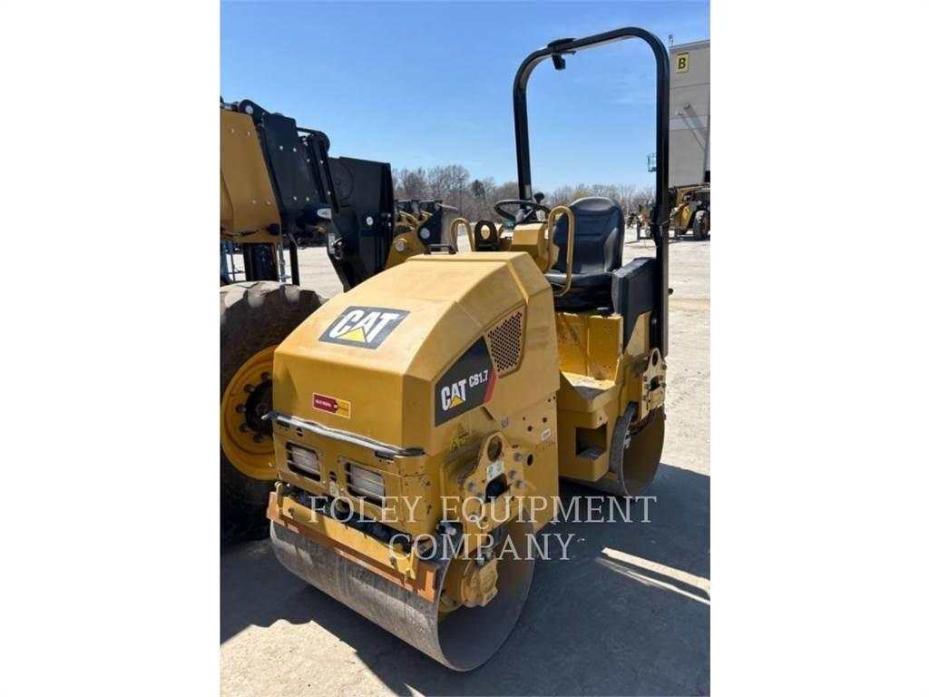 CAT CB1.7-03 Compactadores de suelo