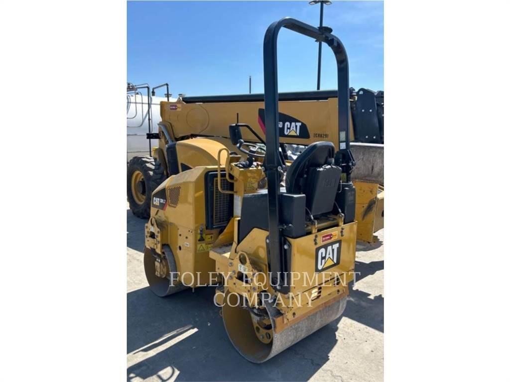 CAT CB1.7-03 Compactadores de suelo