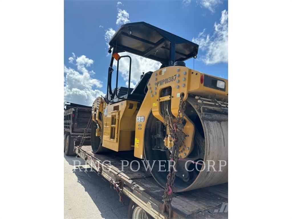 CAT CB13 OSC Rodillos de doble tambor