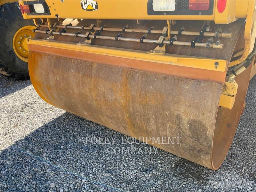 CAT CB15-01 Compactadores de suelo