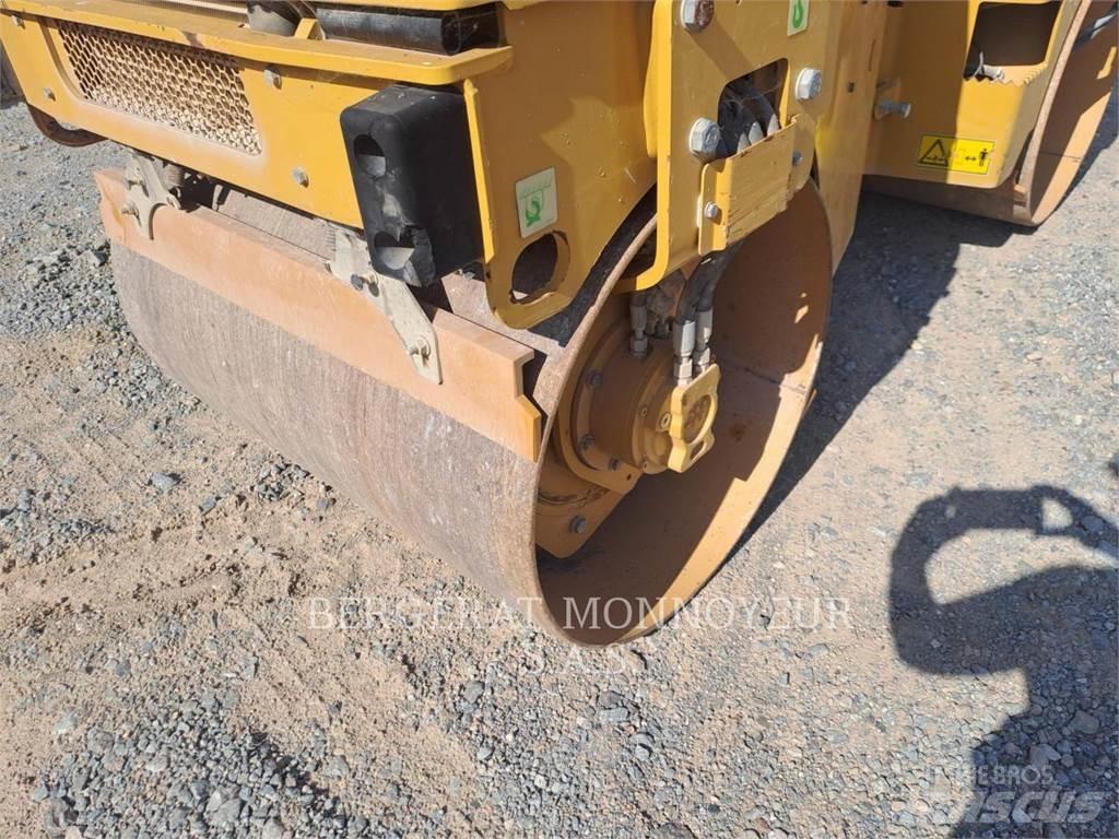 CAT CB2.5 Compactadores de suelo