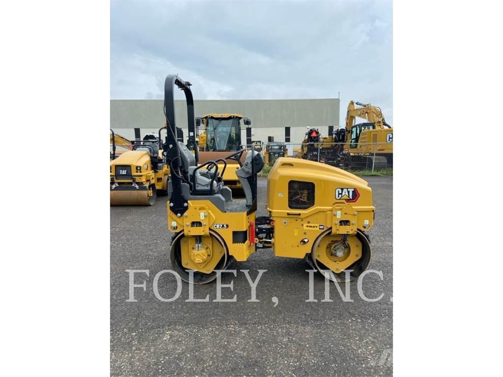 CAT CB2.5-03 Rodillos de doble tambor