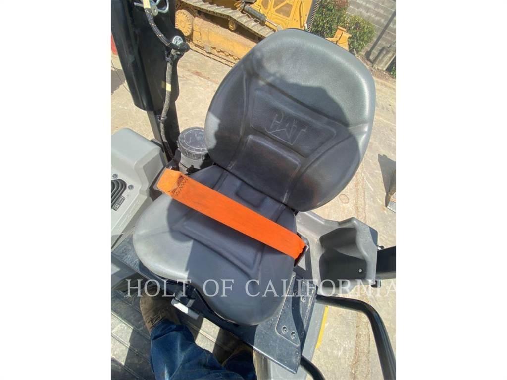 CAT CB2.5 GC Compactadores de suelo