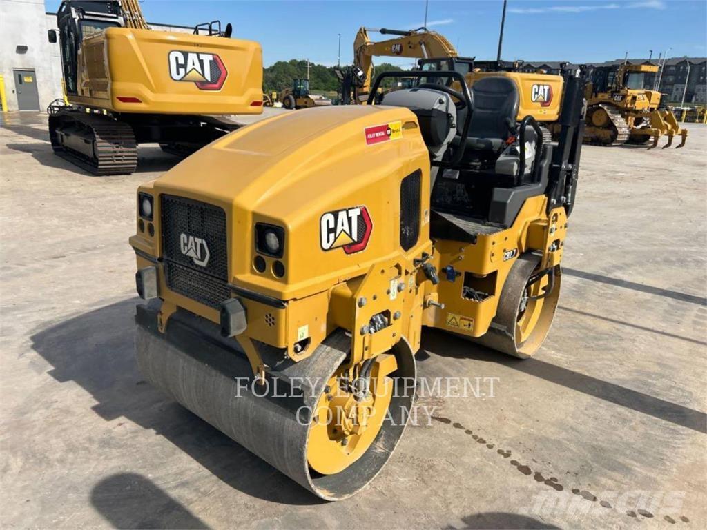 CAT CB2.7-03 Compactadores de suelo