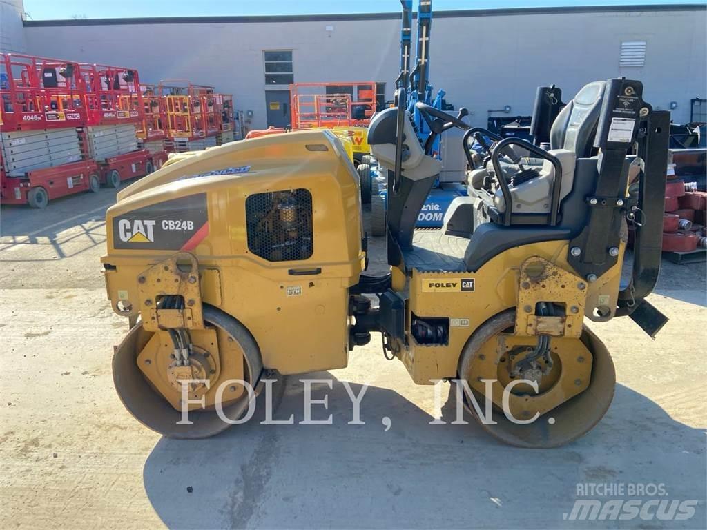 CAT CB24B Rodillos de doble tambor