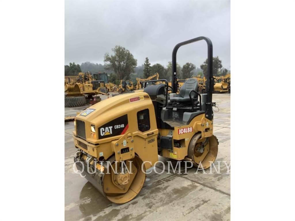 CAT CB24B Pulverizador de asfalto