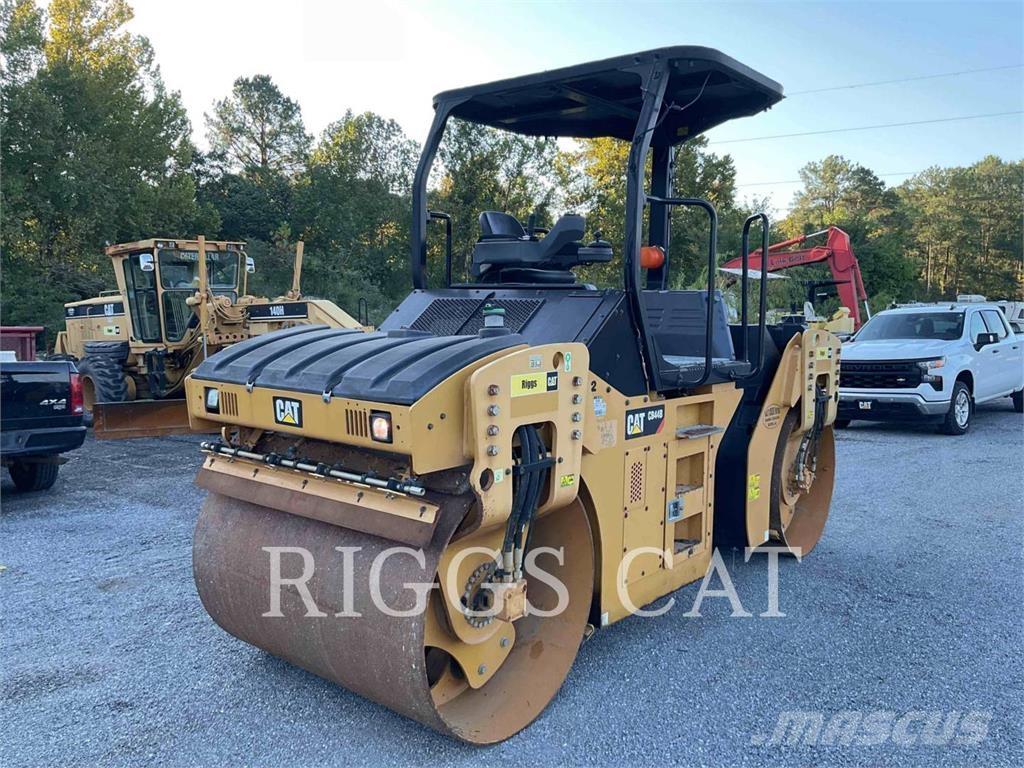 CAT CB44B Rodillos de doble tambor