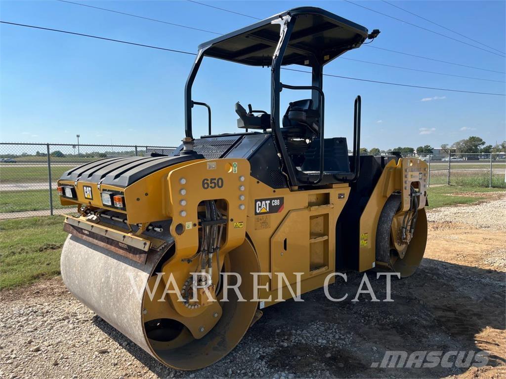 CAT CB8 Compactadores de suelo