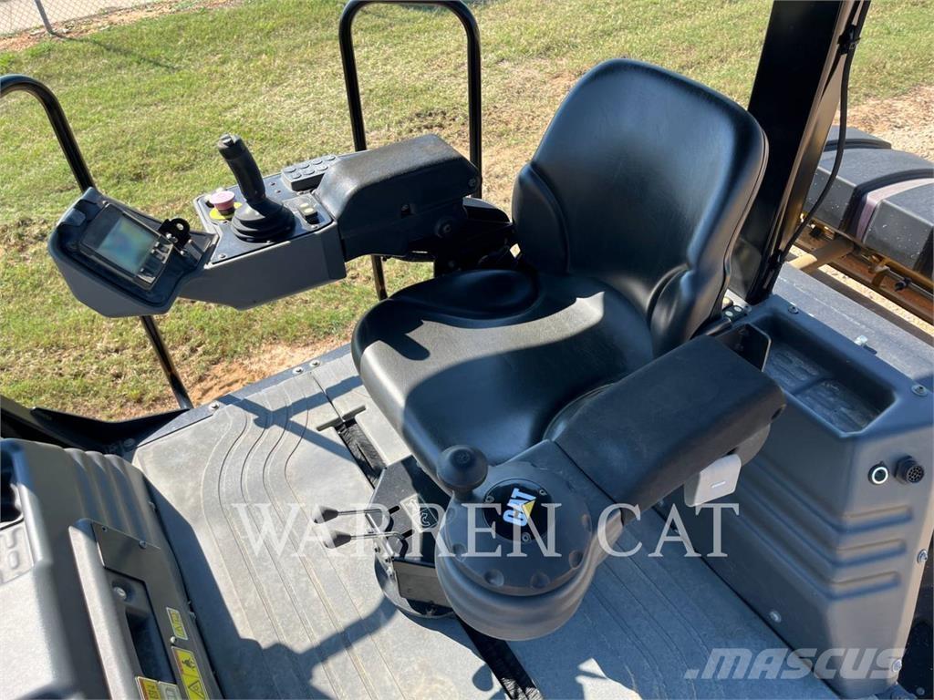 CAT CB8 Compactadores de suelo