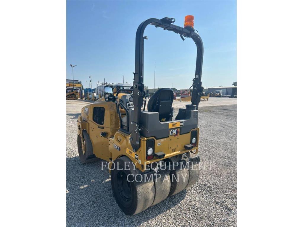 CAT CC4.0-03 Compactadores de suelo