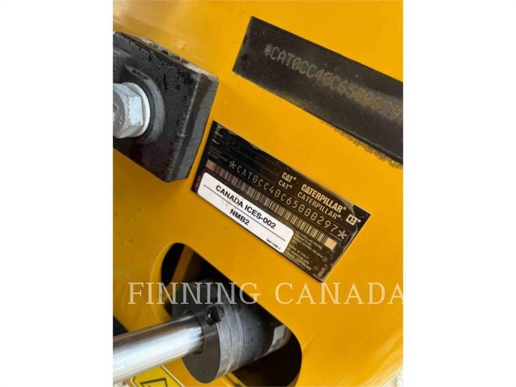 CAT CC4.0-03 Compactadores de suelo