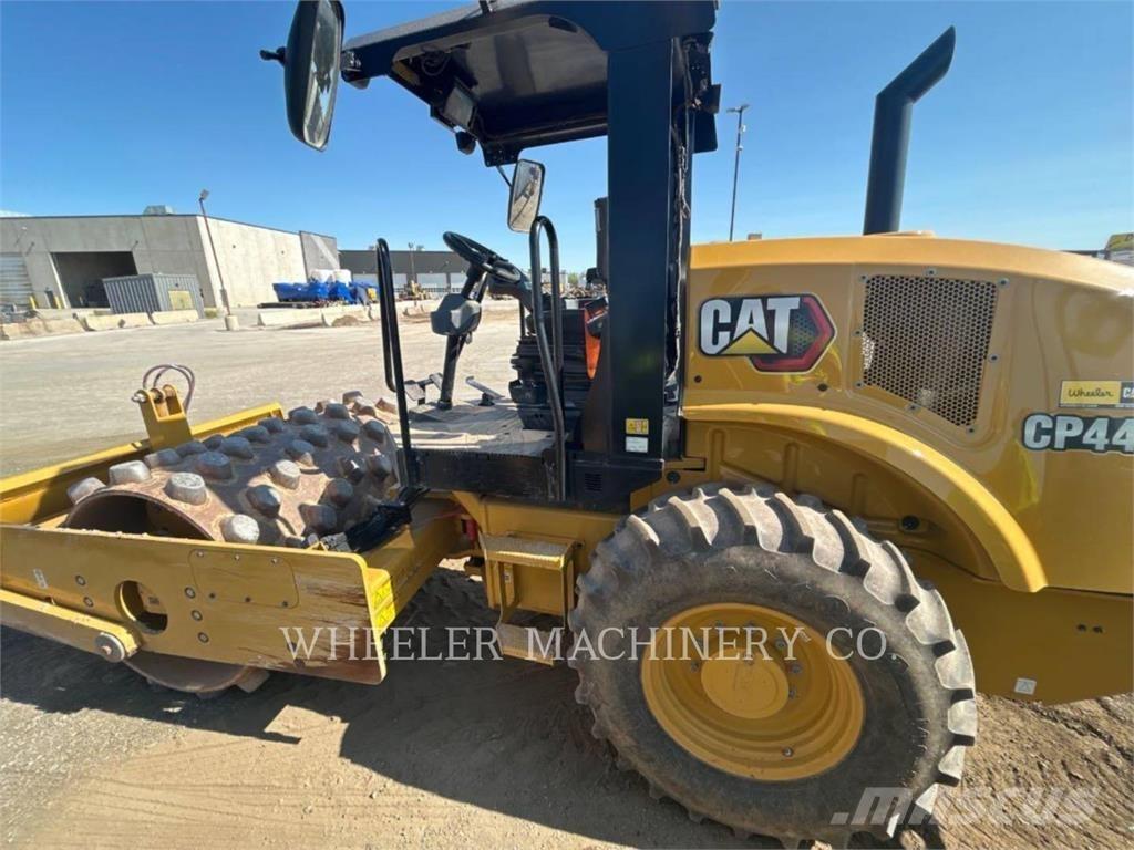 CAT CP44B Rodillos de un solo tambor