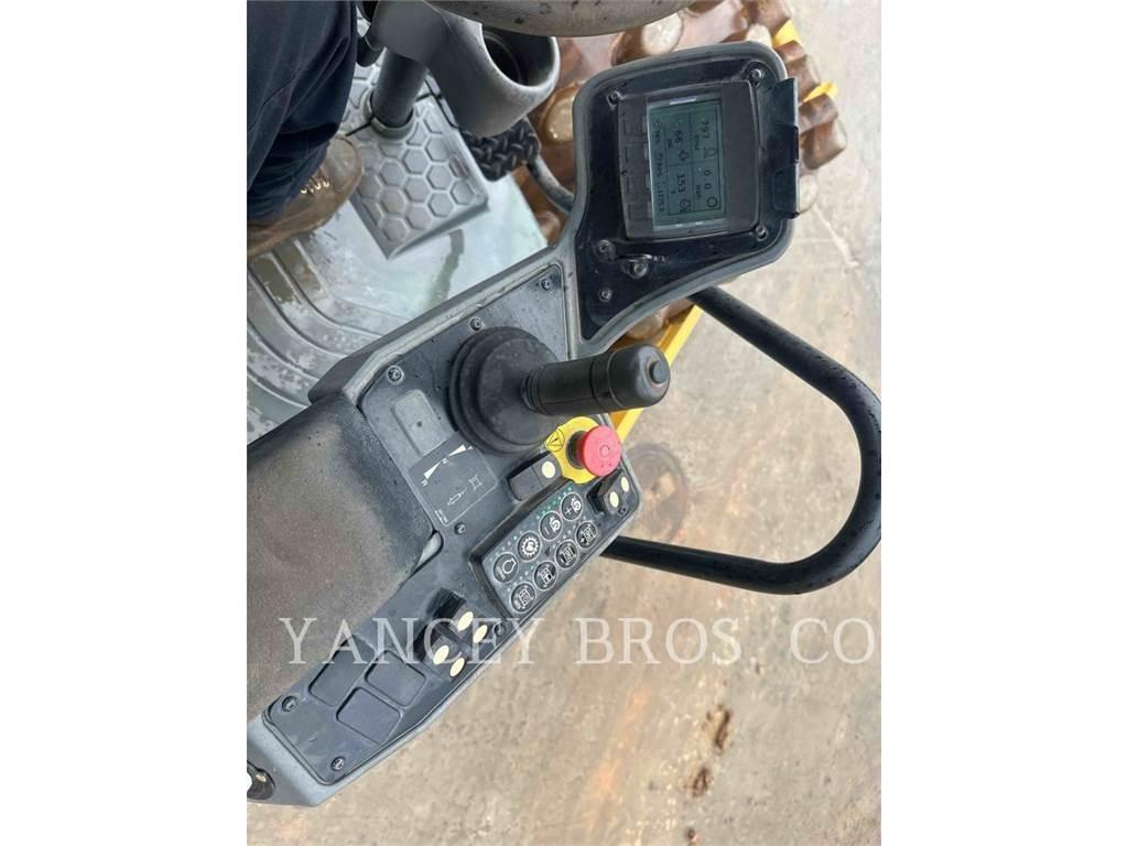 CAT CP54B Compactadores de suelo