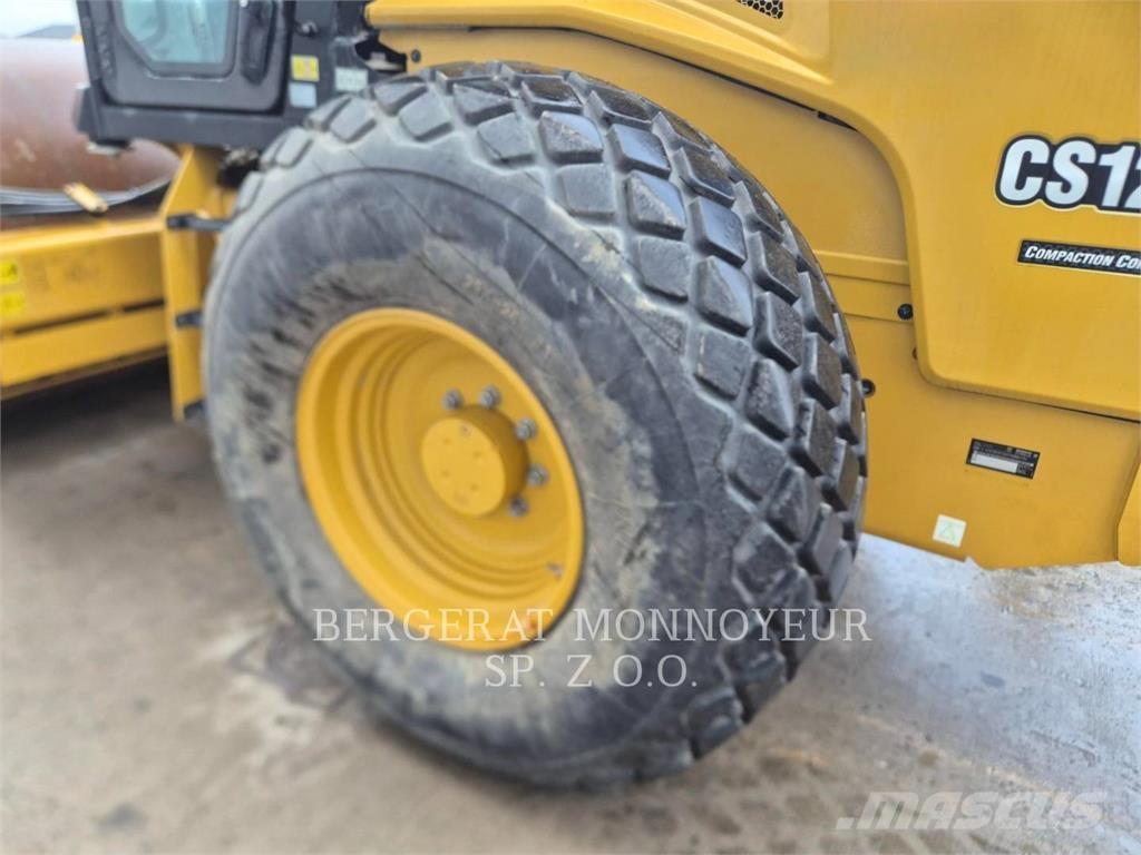 CAT CS12GC Rodillos de un solo tambor