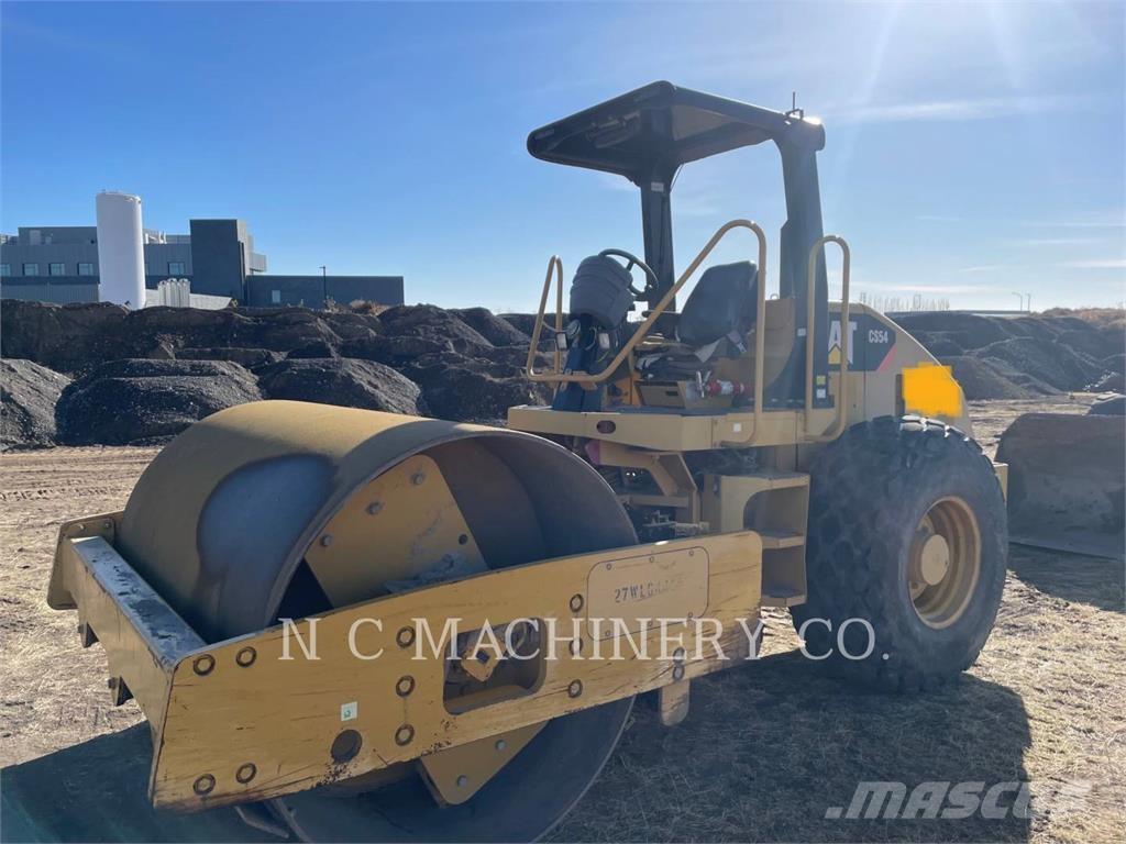 CAT CS54 Asfaltadoras